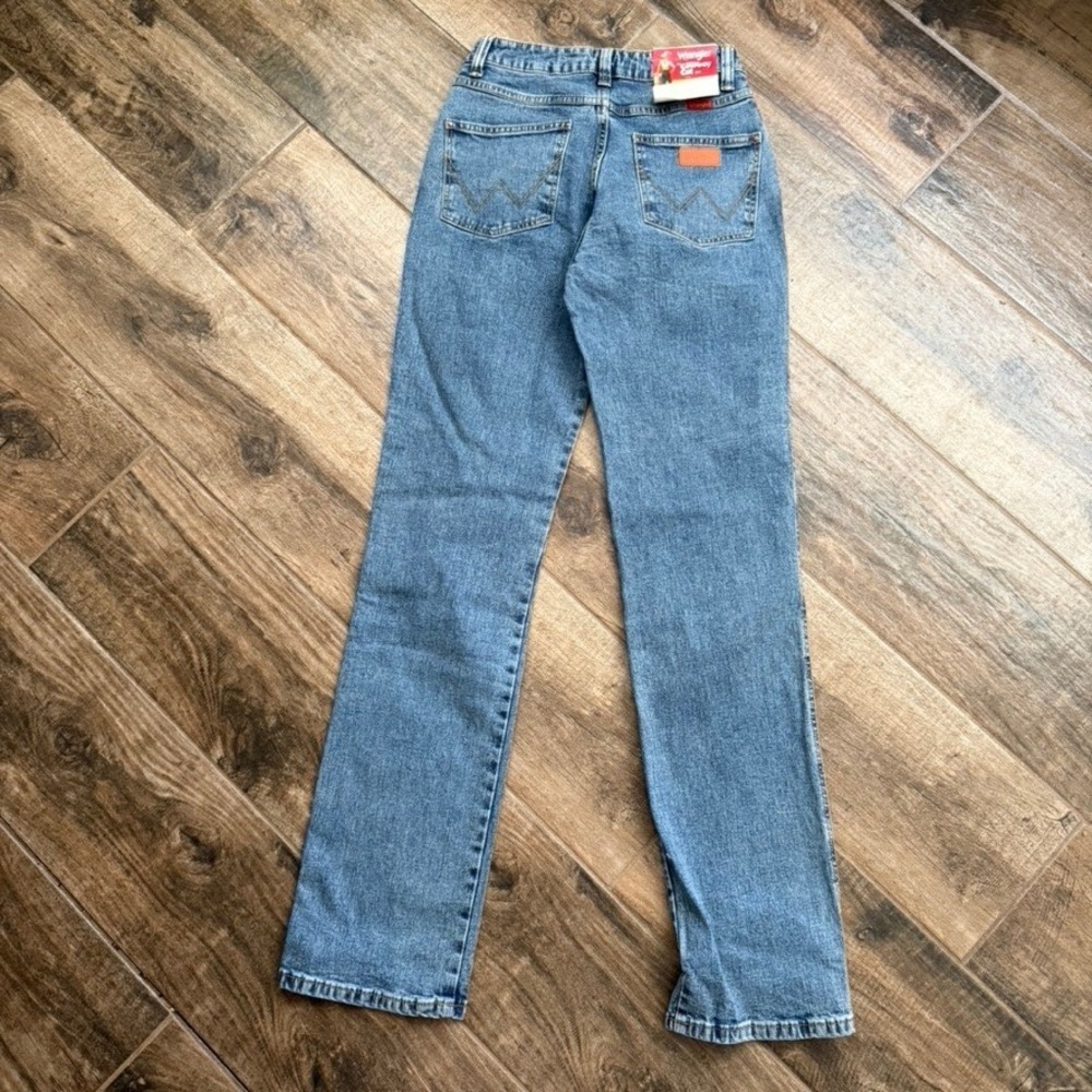 Wrangler Women's Cowboy Cut High Rise Straight Leg Jeans, Medium Wash,3/4x34 NWT - Picture 8 of 13